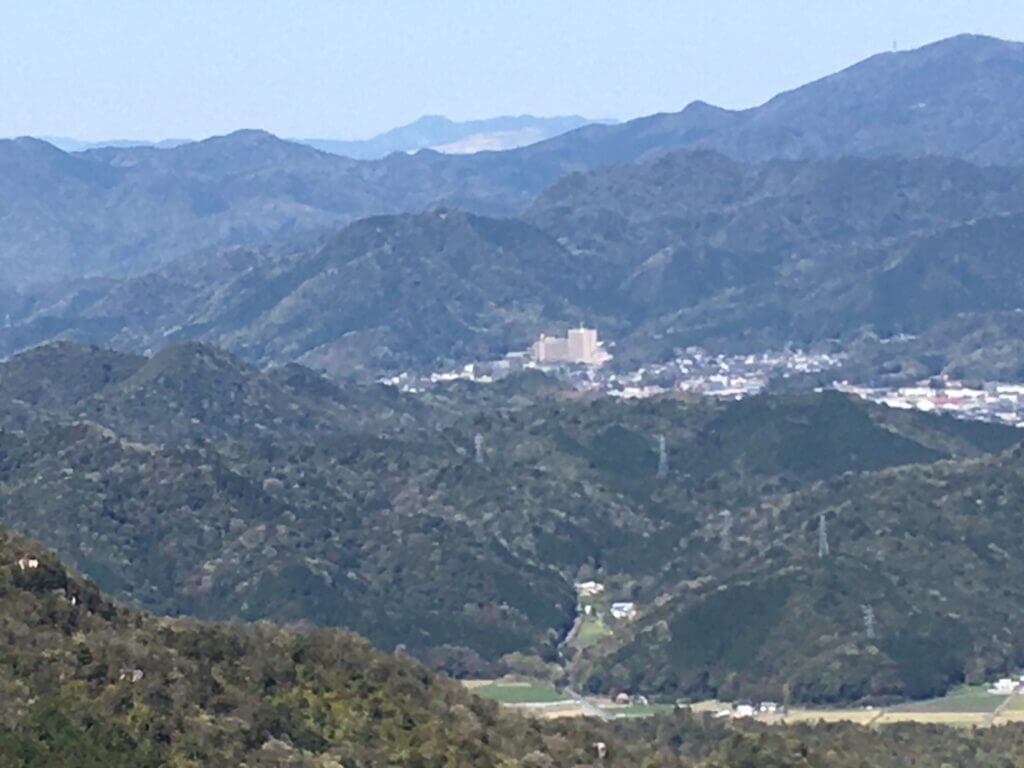 蕎麦が岳からの県庁